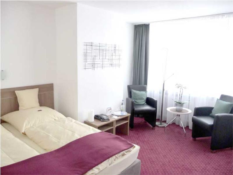 Hotel Sechzehn Leverkusen Exterior photo